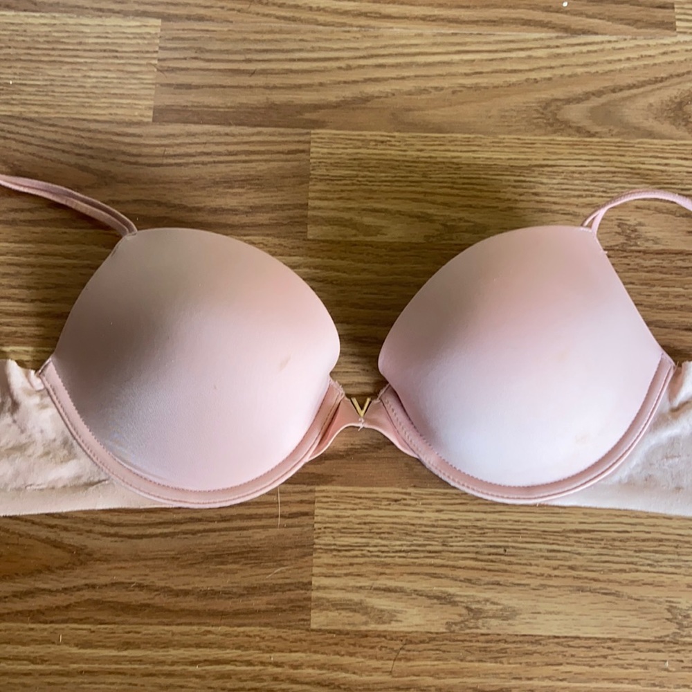 Victoria secret push-up bra with mesh straps in light pink